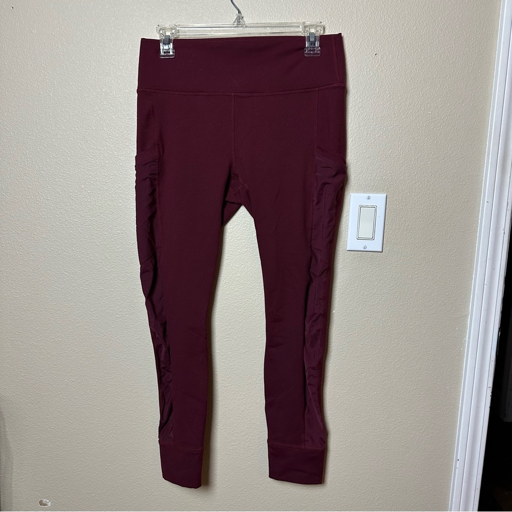 Fabletics Mila High Waisted Pocket Legging with Mesh | Size L | Burgundy